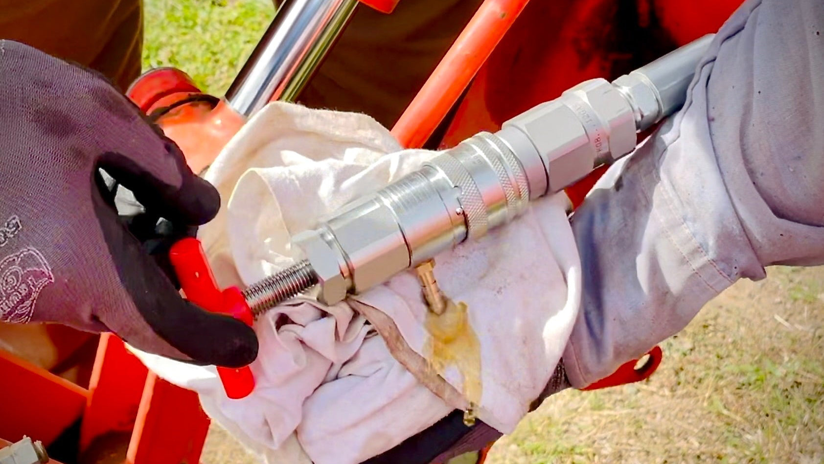 Hydraulic Quick Coupler Pressure Relief Tool | TractorReliefTool.com ...